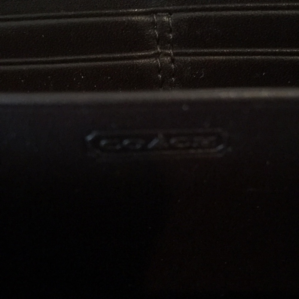 Coach Wallet 👛 - Picture 7 of 8